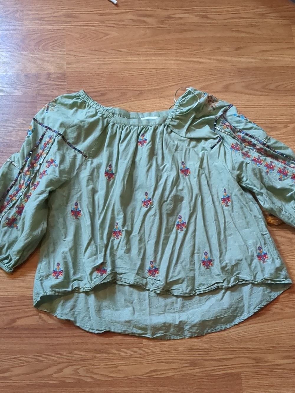 Sundance Olive Green Embroidered Peasant Blouse High Low Hem Boho L